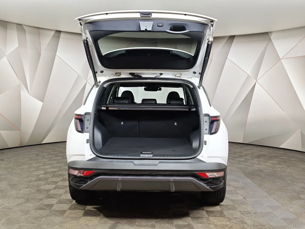 Hyundai Tucson G2.0 Smartstream 6AT 4WD (150 л.с.) Prestige + Smart Sense Белый в АВИЛОН. Слайд №11