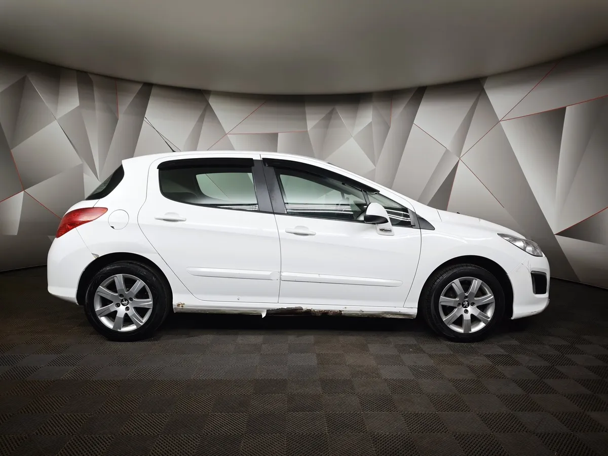 Peugeot 308 1.6 AT (120 л.с.) Белый в АВИЛОН. Слайд №6