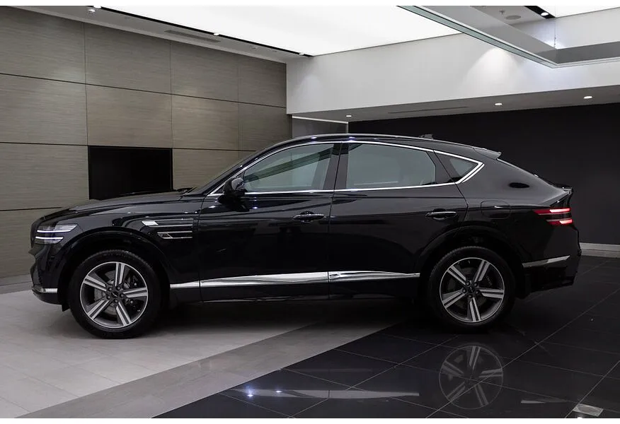 Genesis GV80 Coupe 2.5 T-GDI 8AT 4WD (249 л.с.) Черный в АВИЛОН. Слайд №2