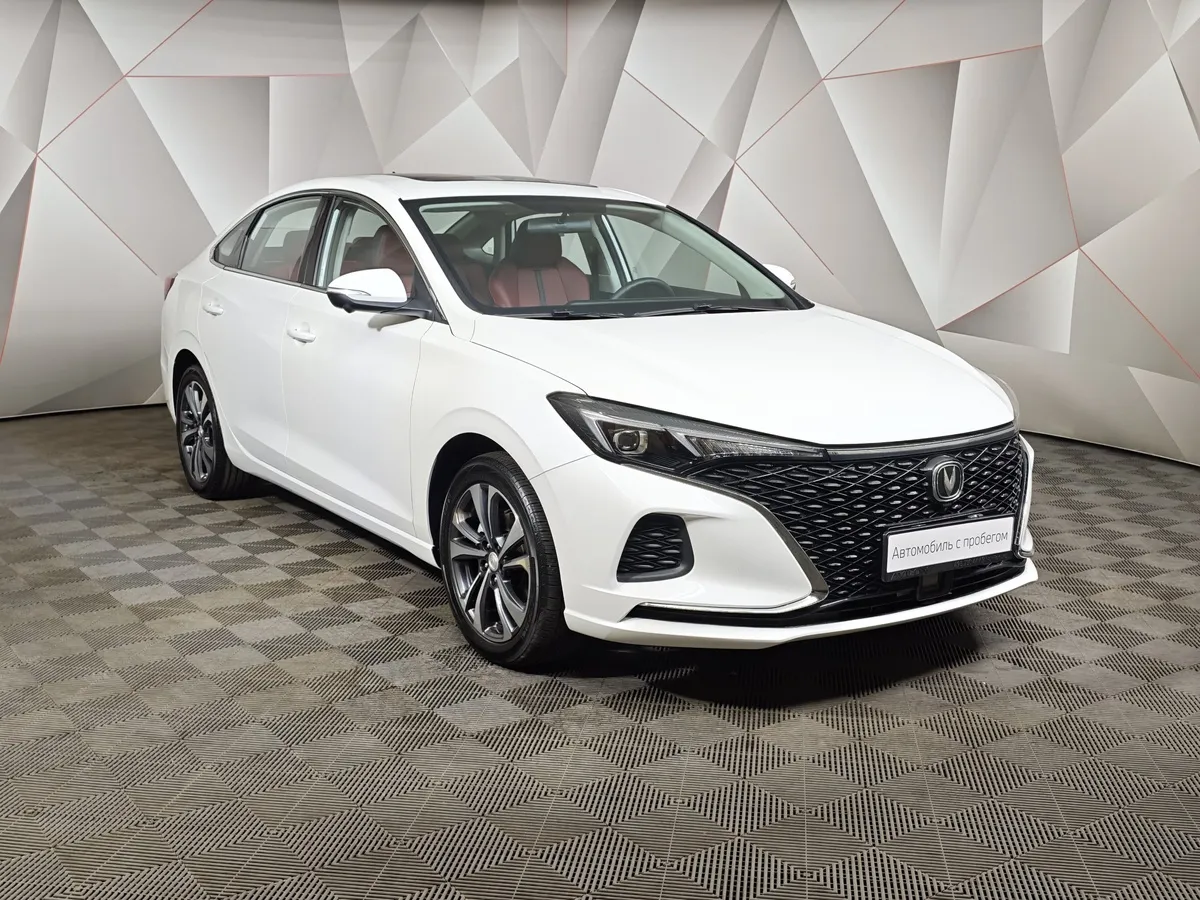 Changan Eado Plus 1.4 TGDI 7DSG 2WD (150 л.с.) Tech Белый в АВИЛОН. Слайд №3