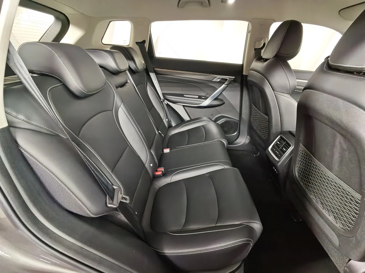 Geely Atlas Pro 1.5T 7DCT AWD (177 л.с.) Flagship Серый в АВИЛОН. Слайд №15