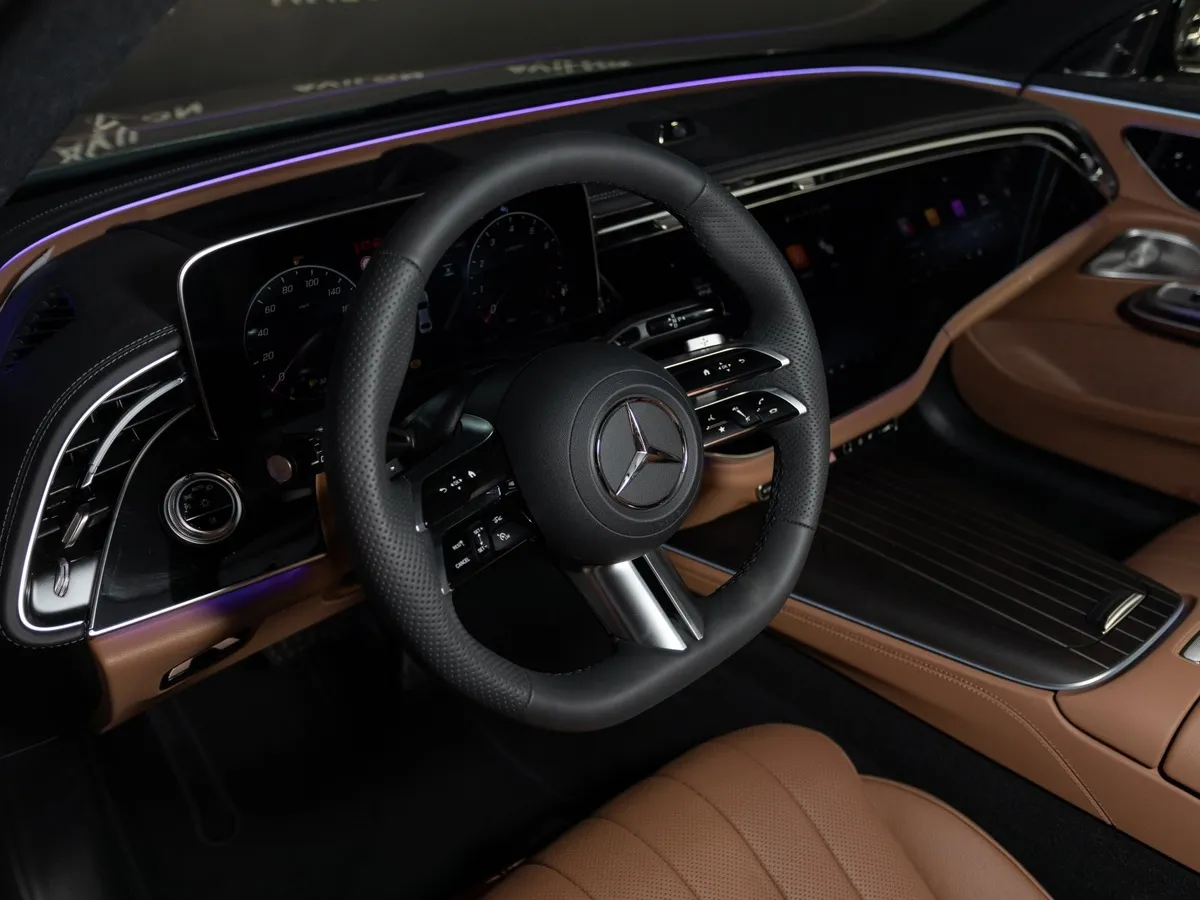 Mercedes-Benz E-Класс E 300 4MATIC (258 л.с.) Серый в АВИЛОН. Слайд №8