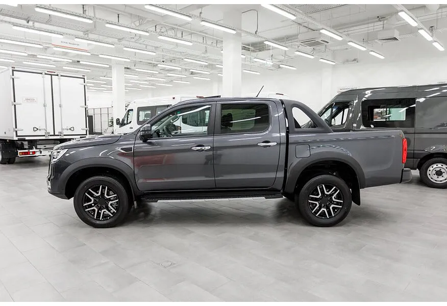 Sollers ST8 2.4G 6MT AWD (204 л.с.) Luxe Серый в АВИЛОН. Слайд №3