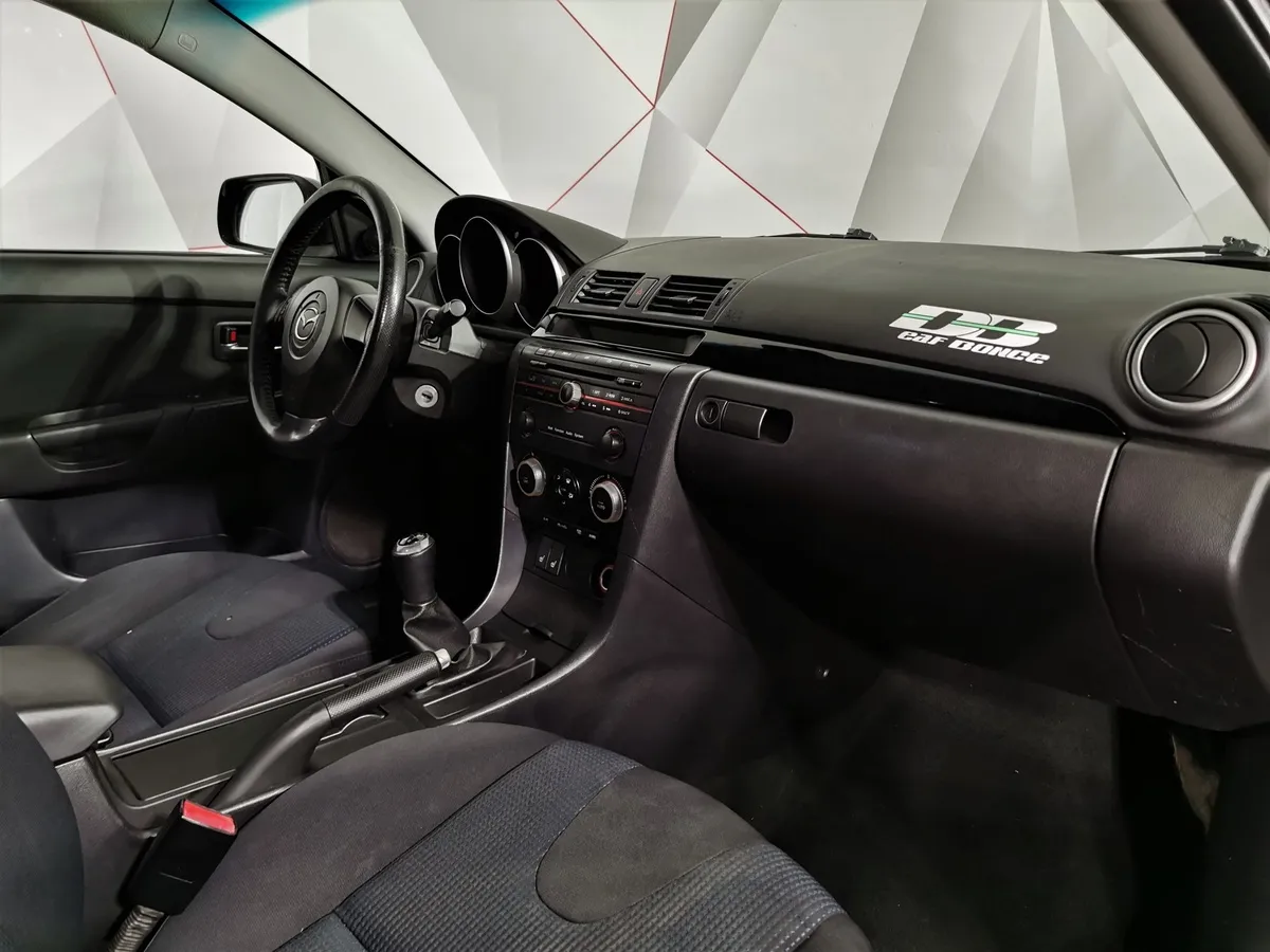 Mazda 3 1.6 MT (105 л.с.) Черный в АВИЛОН. Слайд №11