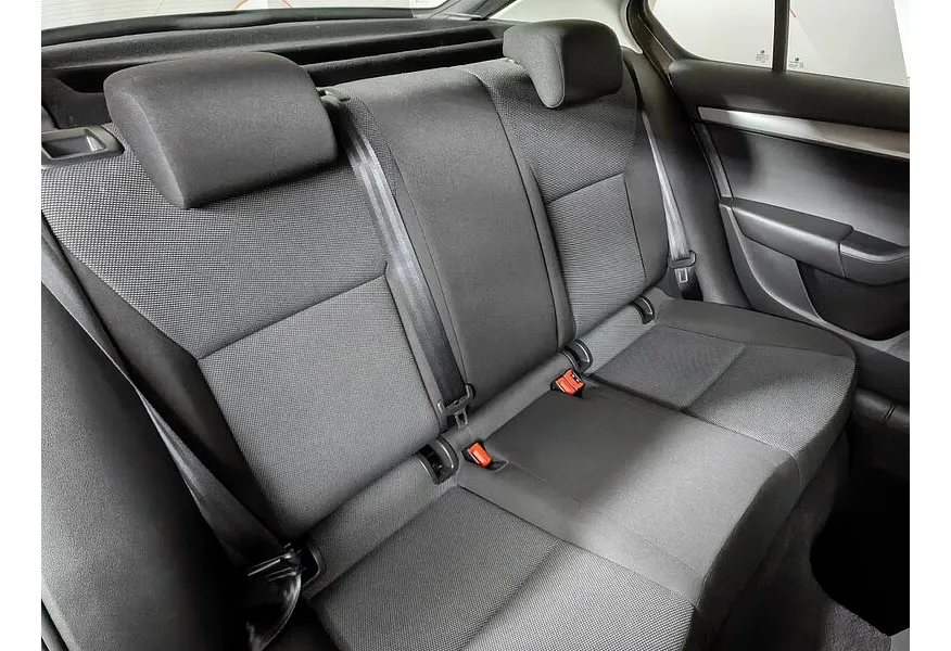 Skoda Octavia 1.6 MPI MT (110 л.с.) Коричневый в АВИЛОН. Слайд №17