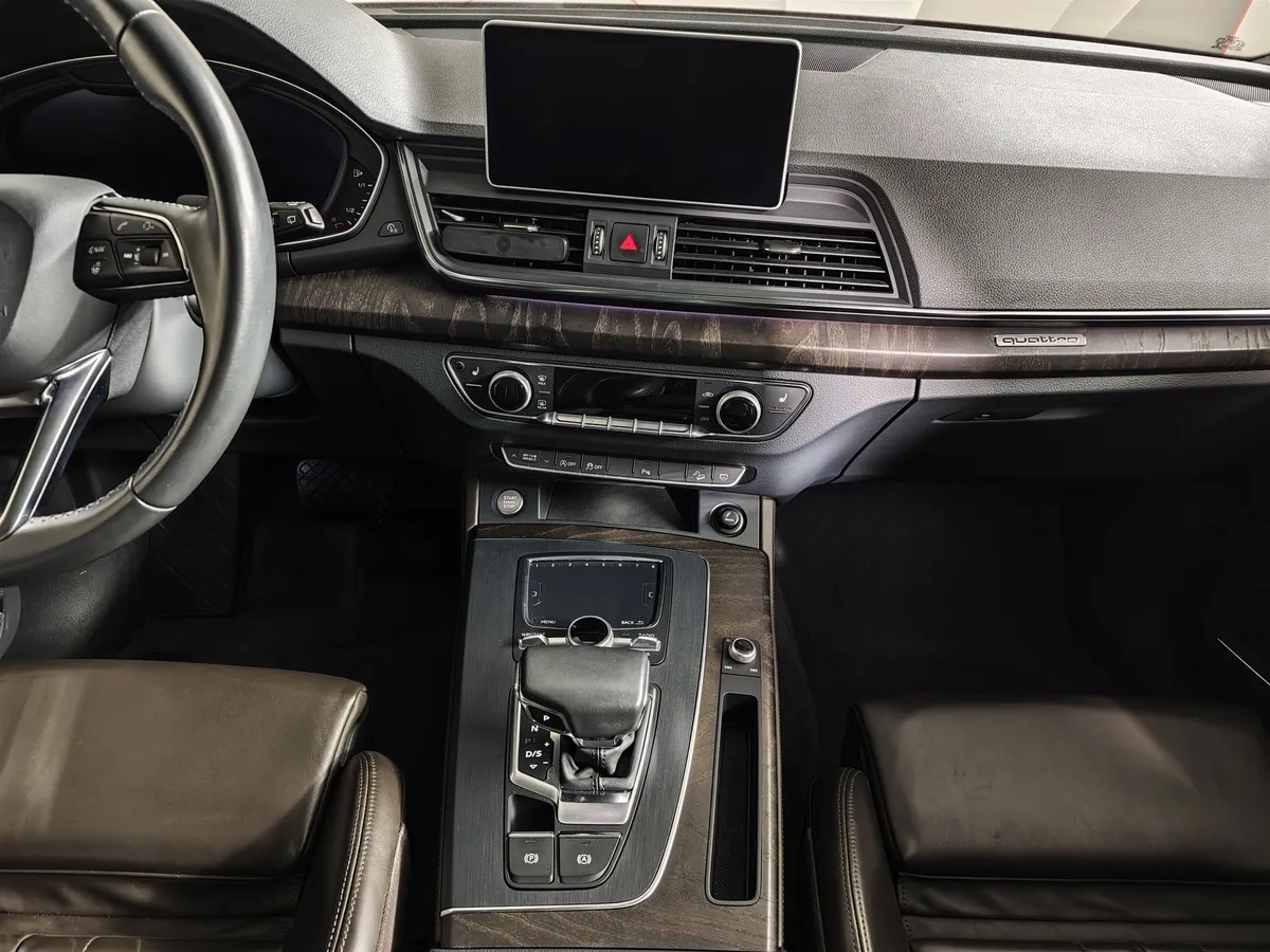 Audi Q5 2.0 TFSI S tronic quattro (249 л.с.) Sport Синий в АВИЛОН. Слайд №15