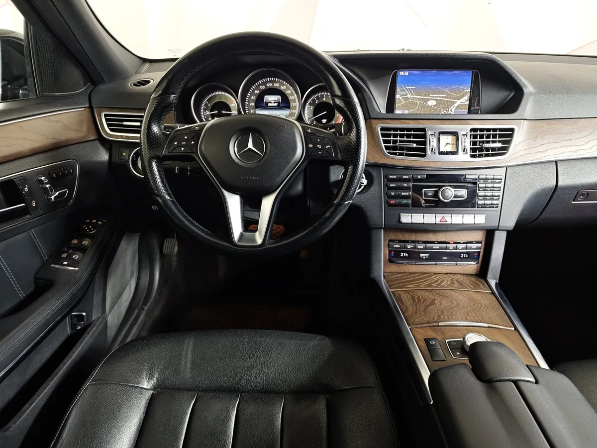 Mercedes-Benz E-Класс E 400 4Matic 7G-Tronic Plus (333 л.с.) Черный в АВИЛОН. Слайд №19