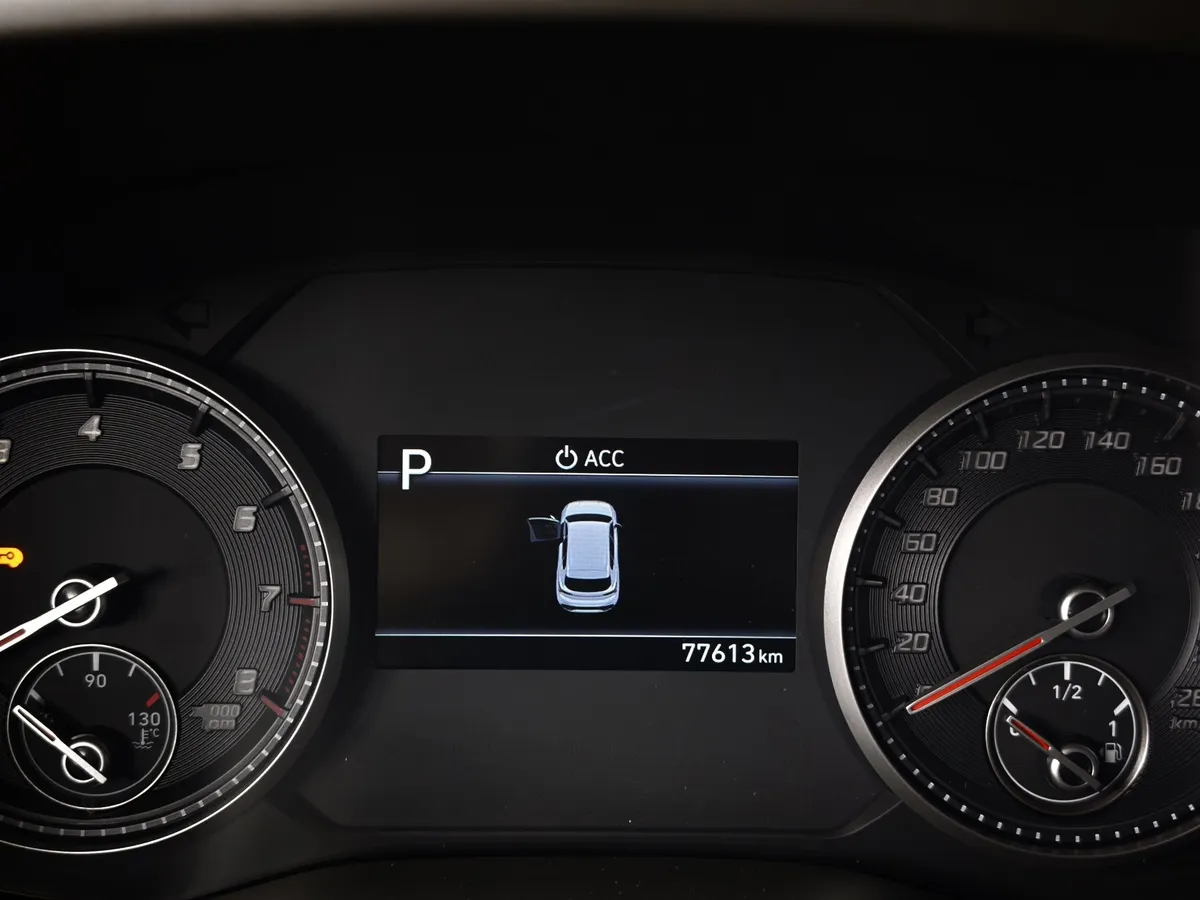 Hyundai Santa Fe 2.5 AWD 6AT (180 л.с.) High-Tech Серый в АВИЛОН. Слайд №18