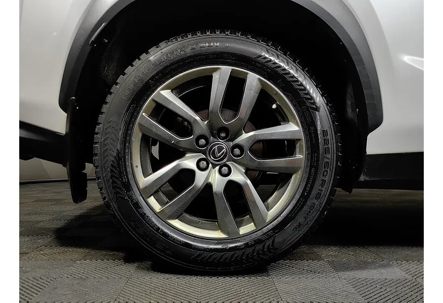 Lexus NX 200 CVT AWD (150 л.с.) Comfort Белый в АВИЛОН. Слайд №9