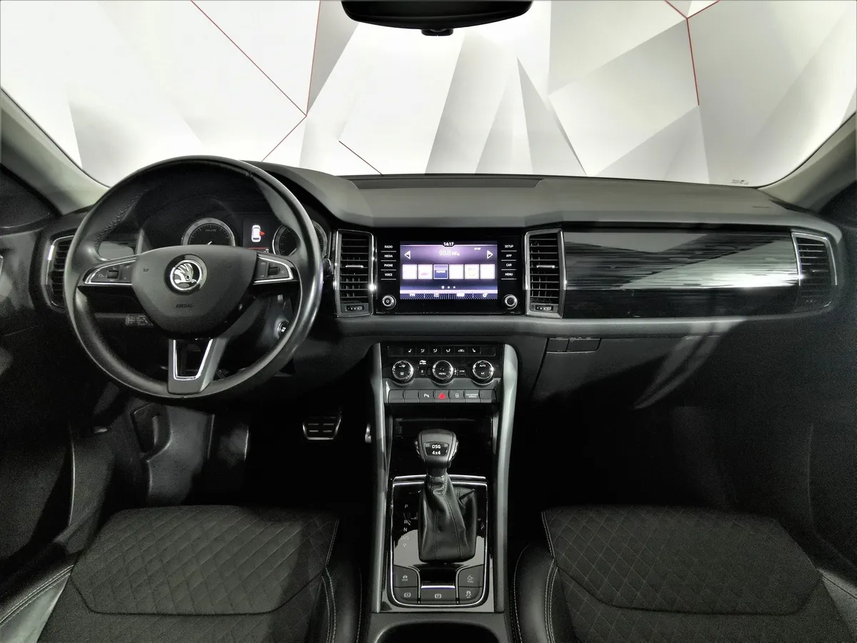 Skoda Kodiaq 2.0 TSI DSG 4X4 (180 л.с.) Коричневый в АВИЛОН. Слайд №13
