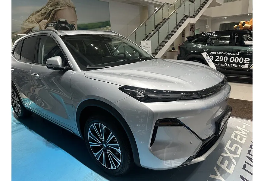 Geely EX5 AT (218 л.с.) Max Серебристый в АВИЛОН. Слайд №2 Geely EX5 AT (218 л.с.) Max Серебристый в АВИЛОН. Слайд №2