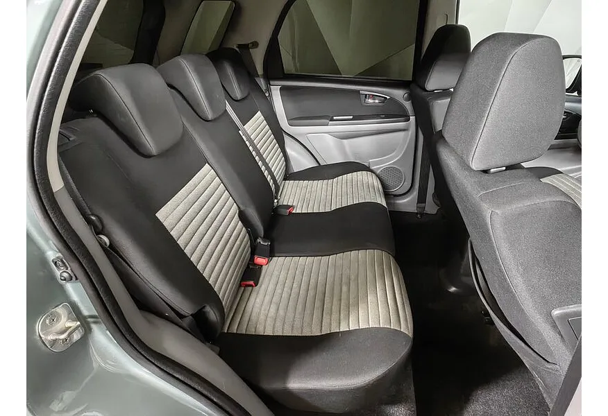 Suzuki SX4 1.6 AT (112 л.с.) Зеленый в АВИЛОН. Слайд №15 Suzuki SX4 1.6 AT (112 л.с.) Зеленый в АВИЛОН. Слайд №15