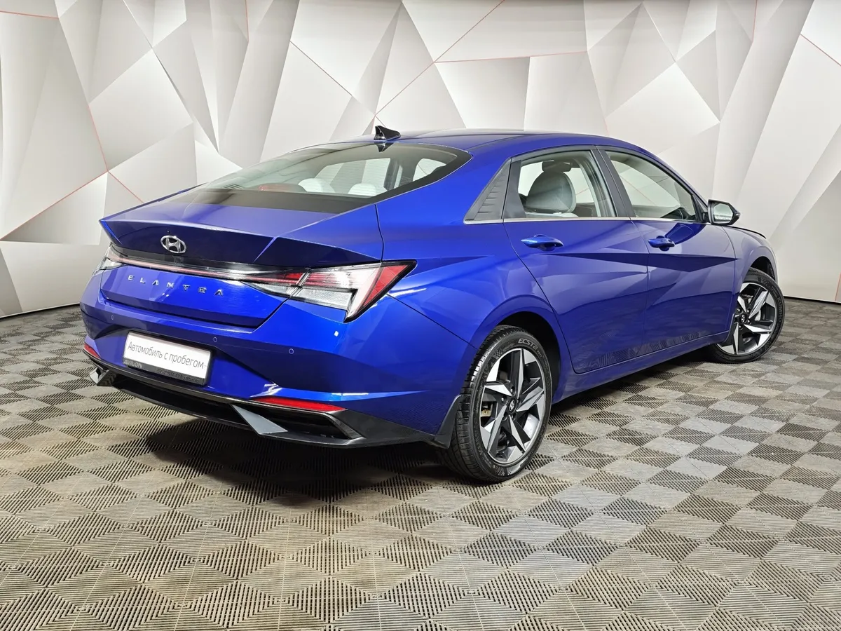 Hyundai Elantra 1.6 AT (128 л.с.) Prestige Синий в АВИЛОН. Слайд №2