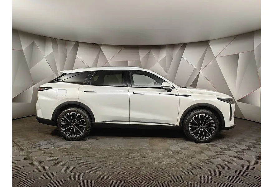 EXEED RX 2.0T DCT 4WD (249 л.с.) Platinum Белый в АВИЛОН. Слайд №6