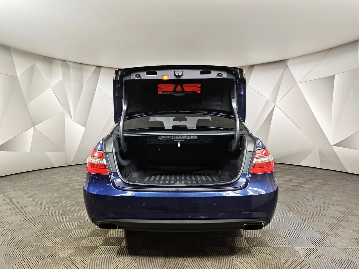 Mercedes-Benz E-Класс E 200 T BlueEfficiency 7G-Tronic Plus (184 л.с.) Синий в АВИЛОН. Слайд №12