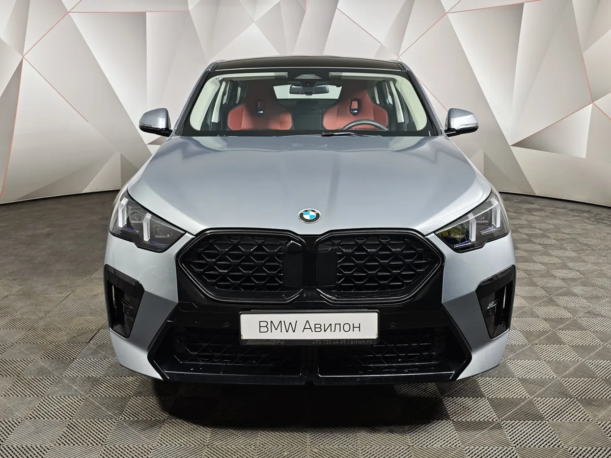 BMW X2 20i xDrive AT (192 л.с.) Серый в АВИЛОН. Слайд №3