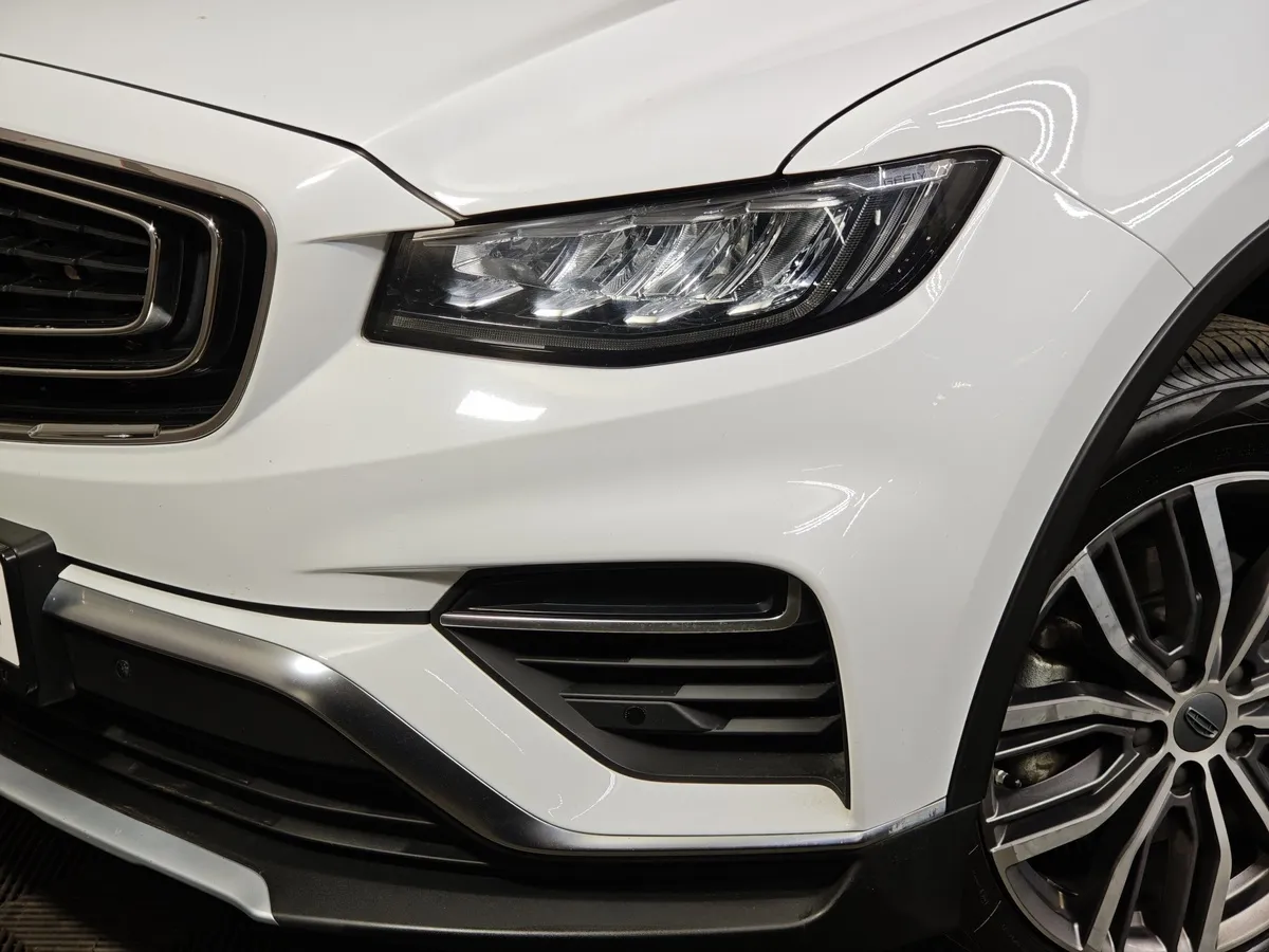 Geely Atlas Pro 1.5T 7DCT AWD (177 л.с.) Flagship Белый в АВИЛОН. Слайд №10