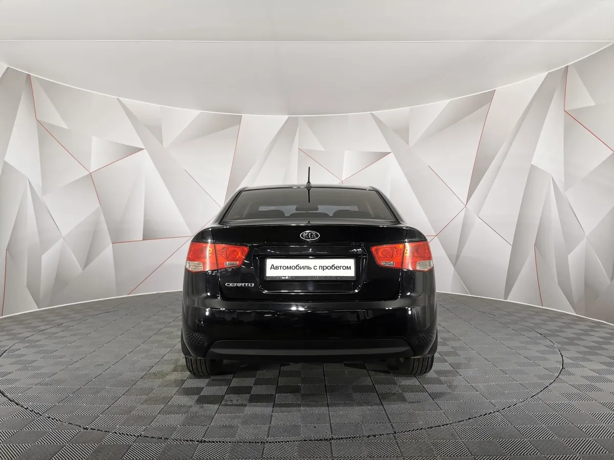 Kia Cerato 1.6 AT (126 л.с.) Черный в АВИЛОН. Слайд №8