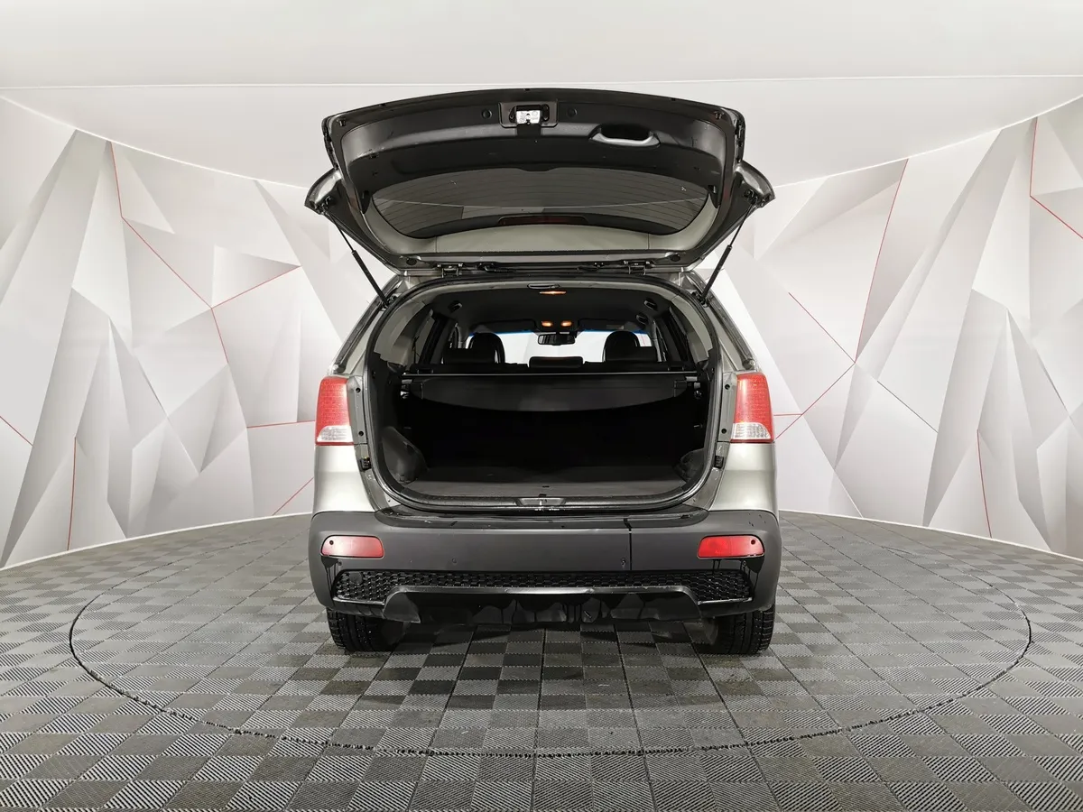 Kia Sorento 2.4 AT 4WD (175 л.с.) Comfort Серебристый в АВИЛОН. Слайд №11