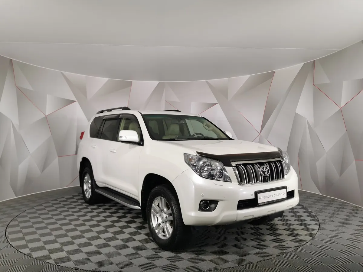 Toyota Land Cruiser Prado 4.0 AT 4WD (282 л.с.) Белый в АВИЛОН. Слайд №3