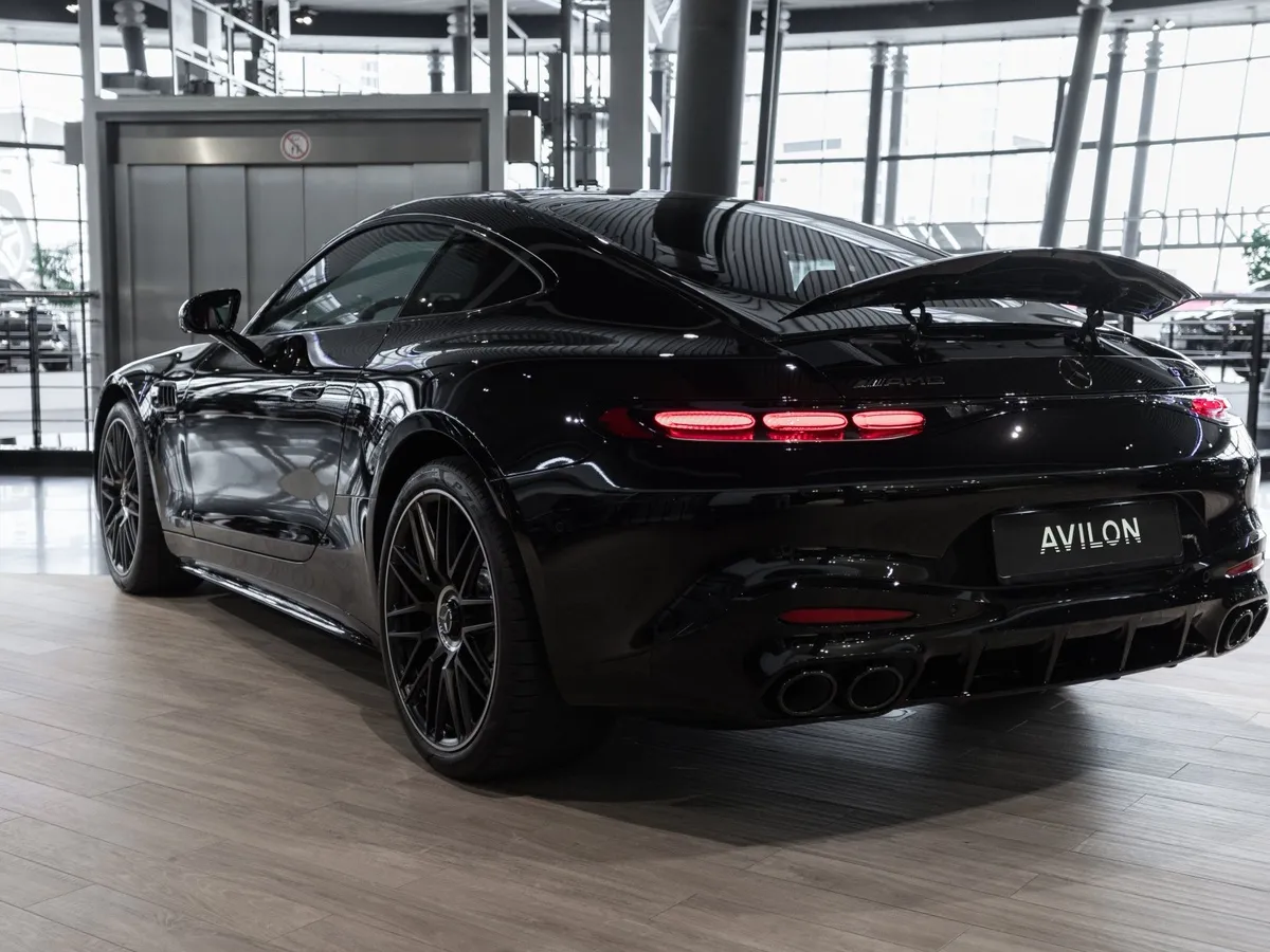 Mercedes-Benz AMG GT 43 4MATIC SPEEDSHIFT TCT 9G (367 л.с.) Черный в АВИЛОН. Слайд №6