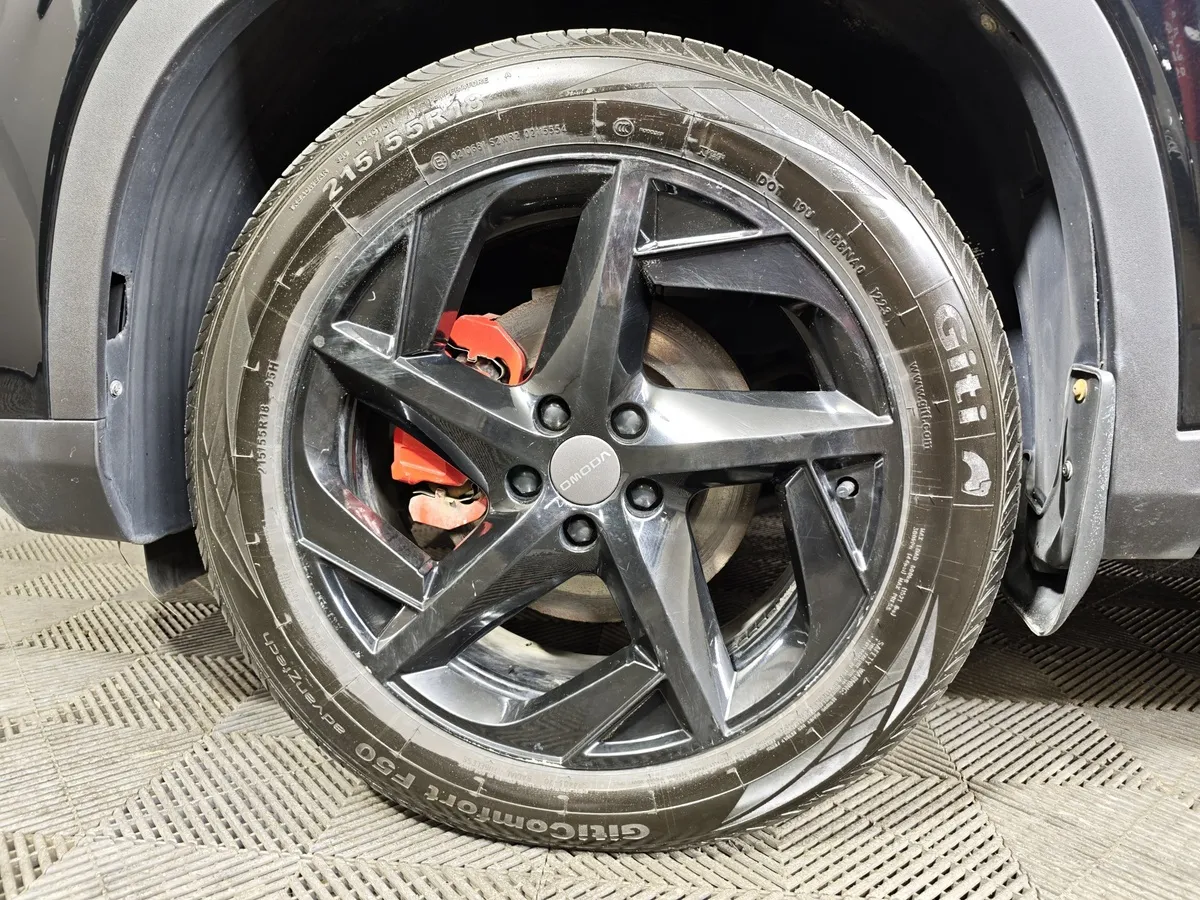 Omoda C5 1.6T DCT 4WD (150 л.с.) Supreme Черный в АВИЛОН. Слайд №9
