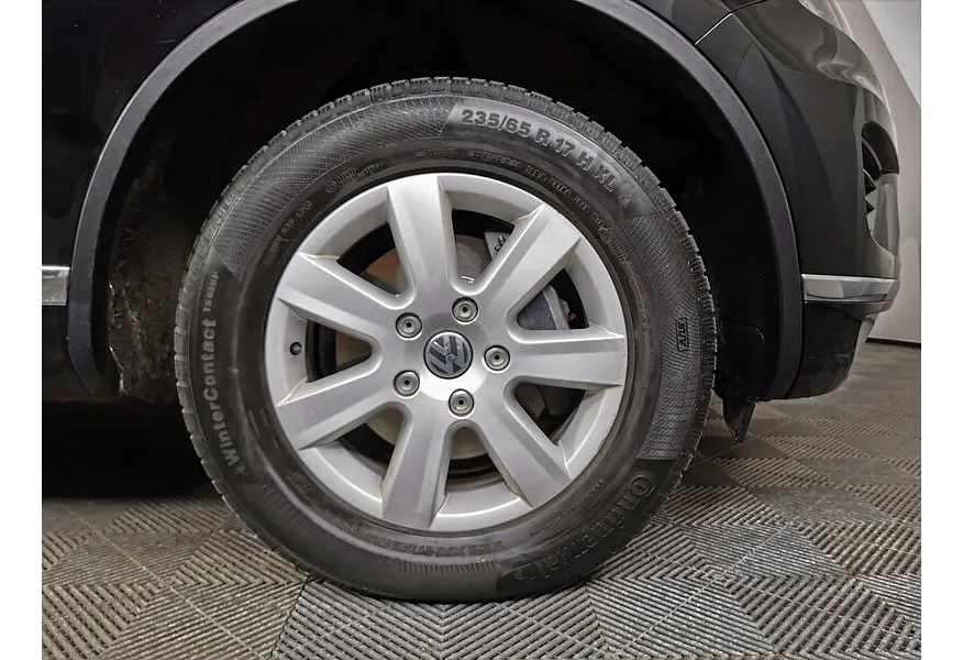 Volkswagen Touareg 3.6 FSI Tiptronic 4Motion (249 л.с.) V6 FSI Черный в АВИЛОН. Слайд №9