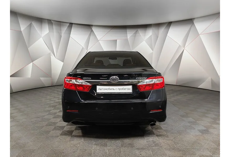 Toyota Camry 2.5 AT (181 л.с.) Черный в АВИЛОН. Слайд №8