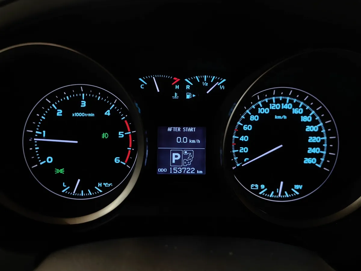 Toyota Land Cruiser 4.5 Twin-Turbo D AT 4WD (5 мест) (235 л.с.) Престиж Черный в АВИЛОН. Слайд №18