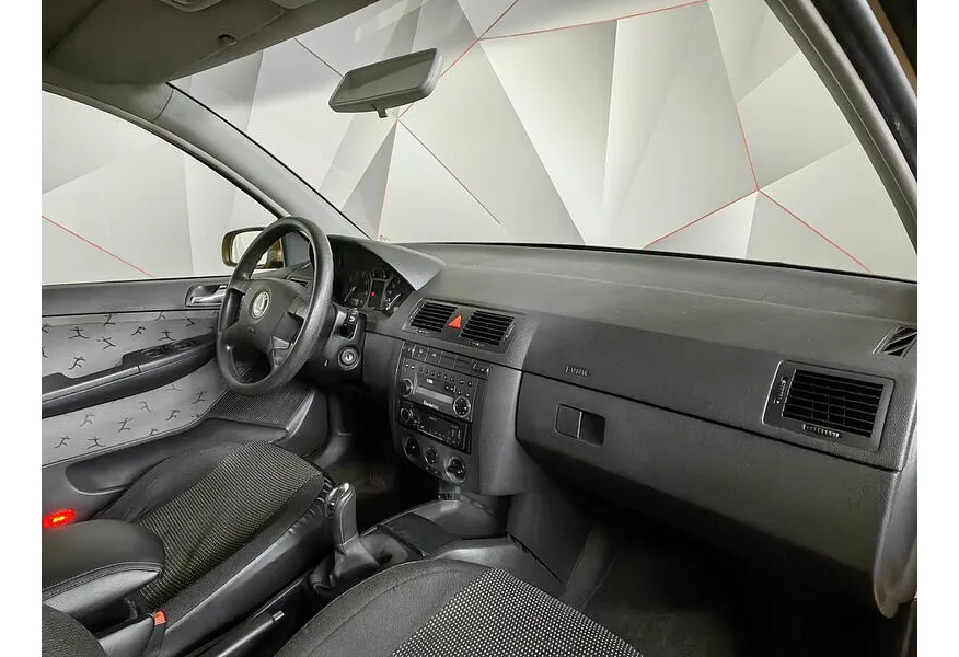 LIVE. Слайд №9