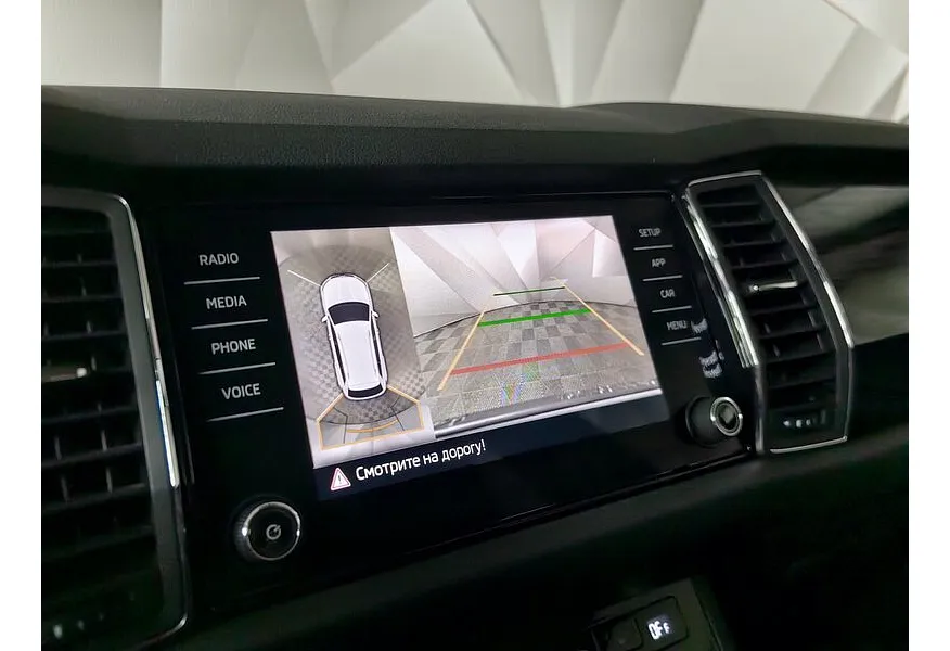 Skoda Kodiaq 2.0 TSI DSG 4X4 (180 л.с.) Зеленый в АВИЛОН. Слайд №21