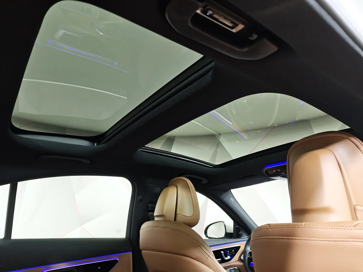 Mercedes-Benz E-Класс E 300 4MATIC (258 л.с.) Белый в АВИЛОН. Слайд №24