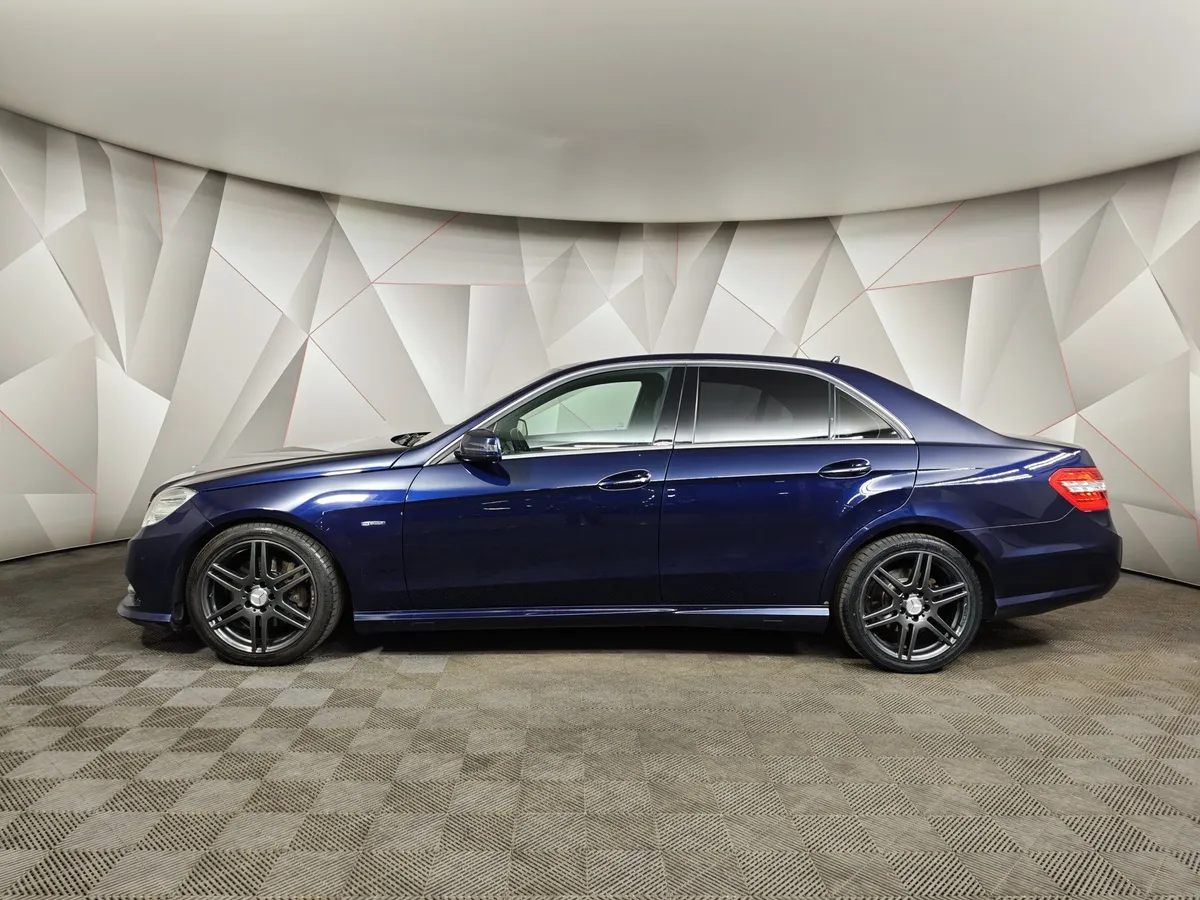 Mercedes-Benz E-Класс E 200 T BlueEfficiency 7G-Tronic Plus (184 л.с.) Синий в АВИЛОН. Слайд №5
