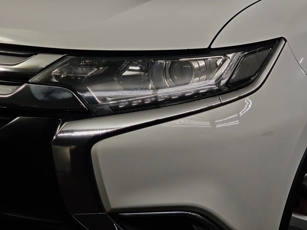 Mitsubishi Outlander 2.0 CVT (146 л.с.) Invite Белый в АВИЛОН. Слайд №10
