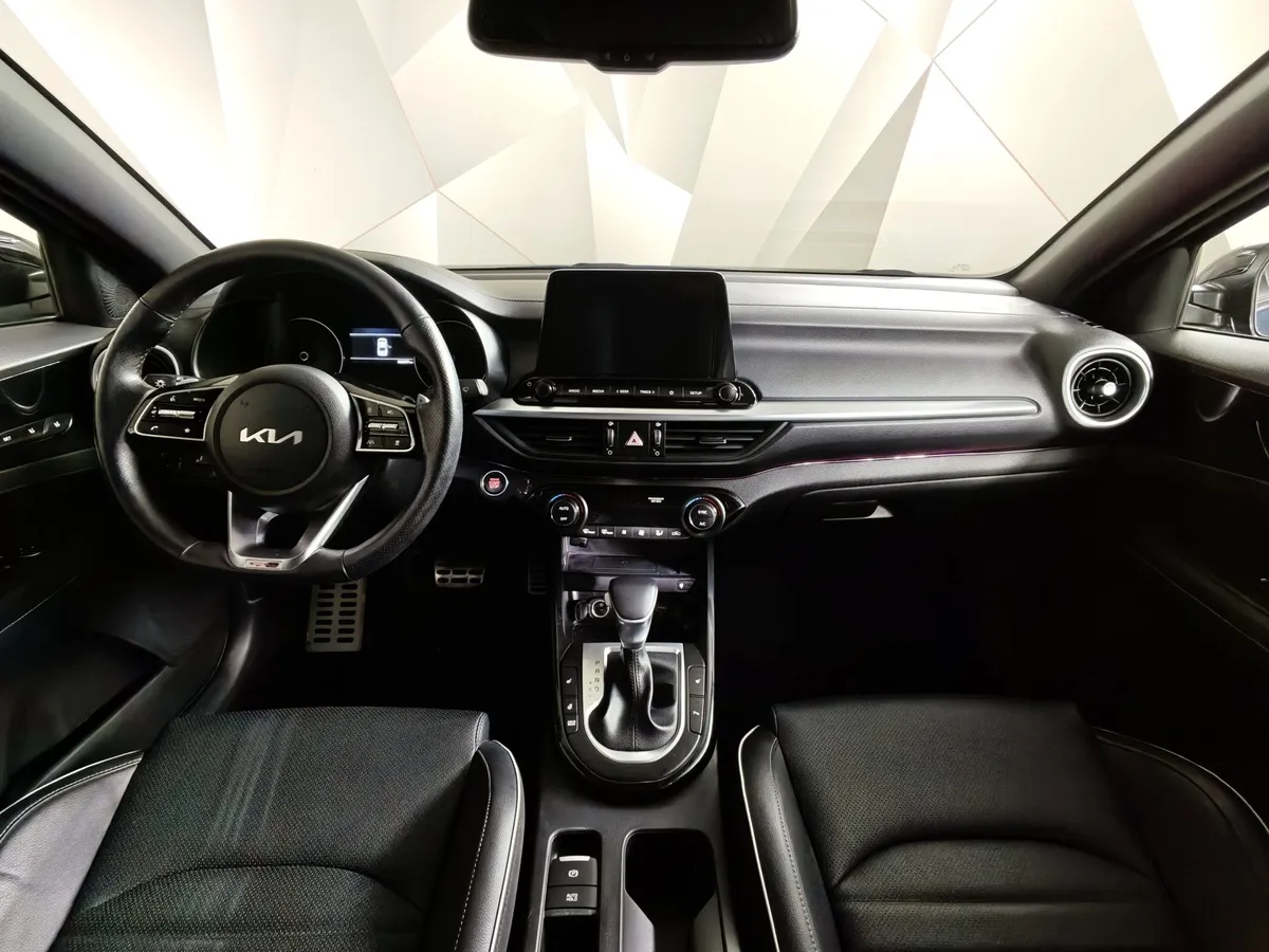 Kia Cerato 2.0 MPI AT (150 л.с.) GT Line Синий в АВИЛОН. Слайд №14