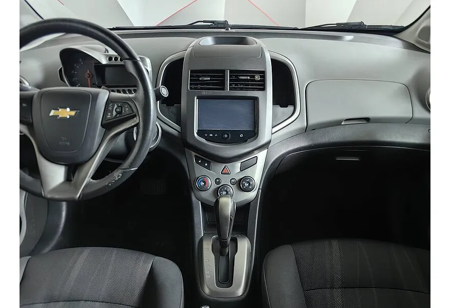 Chevrolet Aveo 1.6 AT (115 л.с.) Серый в АВИЛОН. Слайд №15
