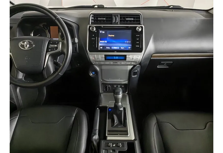 АВИЛОН - Toyota Land Cruiser Prado 2.8 D AT 4WD (5 мест) (177 л.с.) Комфорт Белый - slide 13