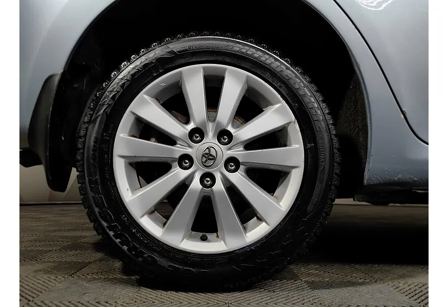 Toyota Auris 1.6 AT (124 л.с.) Голубой в АВИЛОН. Слайд №9 Toyota Auris 1.6 AT (124 л.с.) Голубой в АВИЛОН. Слайд №9