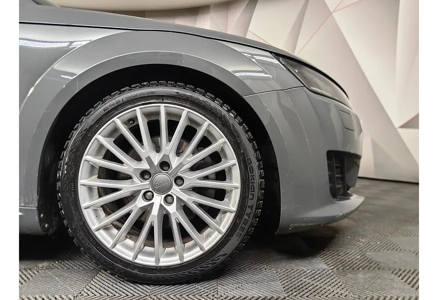 Audi TT 2.0 TFSI S tronic quattro (230 л.с.) Серый в АВИЛОН. Слайд №9