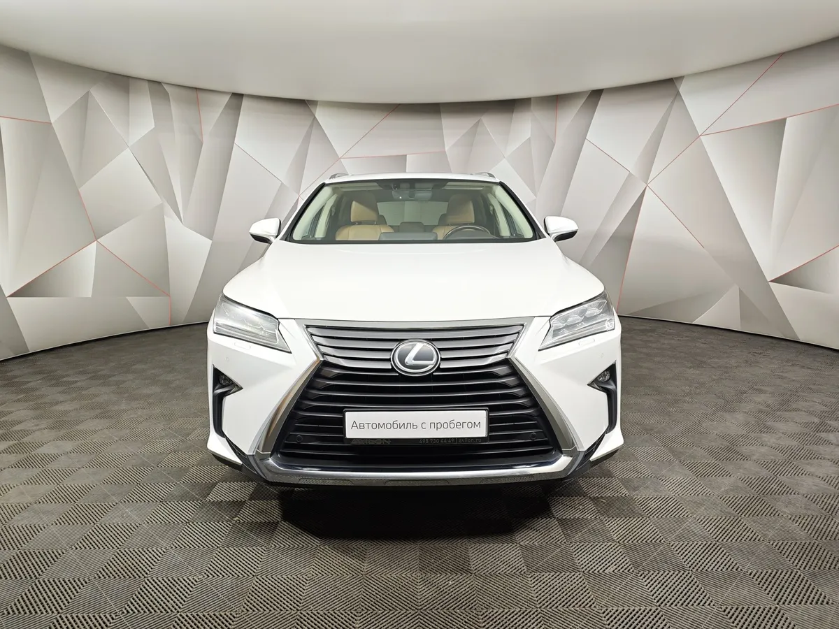 Lexus RX 2.0 AT AWD (238 л.с.) Executive Белый в АВИЛОН. Слайд №7