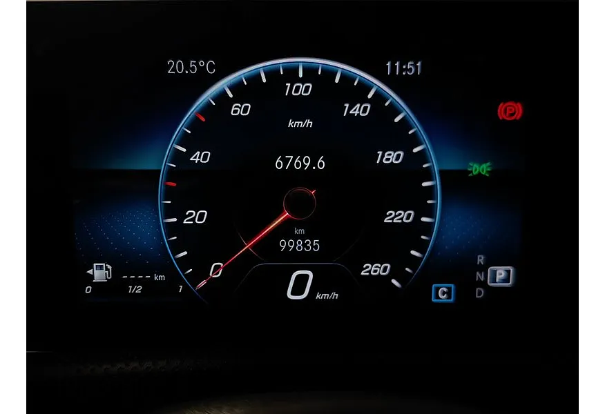 Mercedes-Benz CLA 200 7G-DCT (150 л.с.) Sport Черный в АВИЛОН. Слайд №18