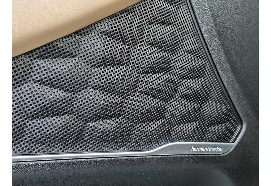 Hyundai Santa Fe 3.5 AWD 8AT (249 л.с.) High-Tech (7 мест) Серый в АВИЛОН. Слайд №23