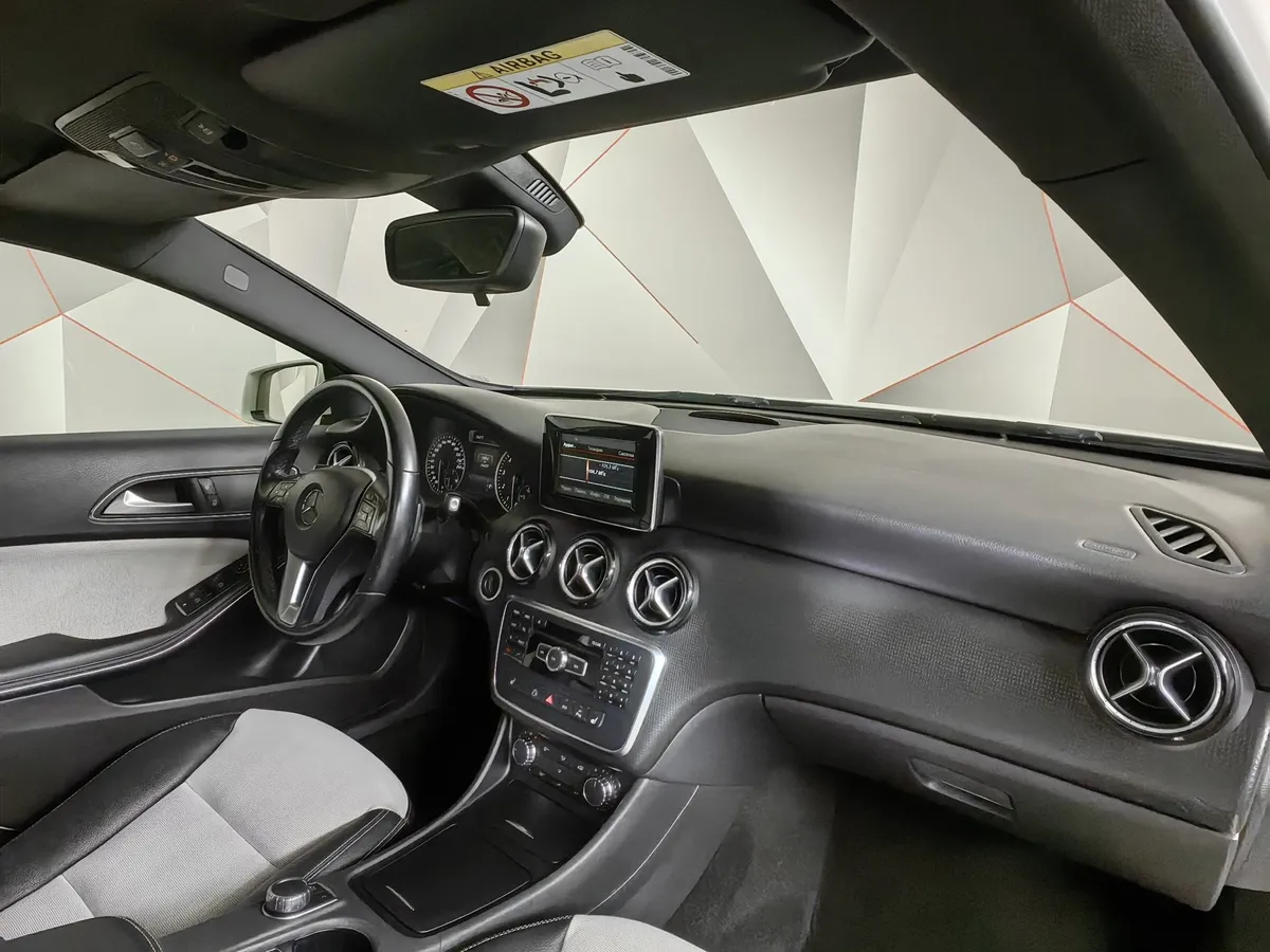 Mercedes-Benz A-Класс A 180 7G-DCT (122 л.с.) Особая серия Белый в АВИЛОН. Слайд №11