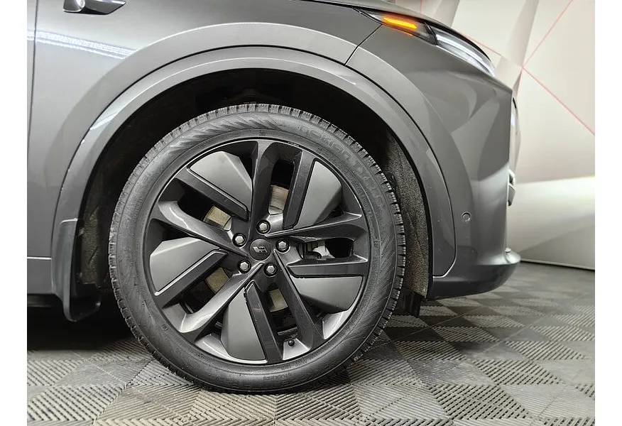 Li Auto L7 1.5 AT 4WD (449 л.с.) Ultra Серый в АВИЛОН. Слайд №9