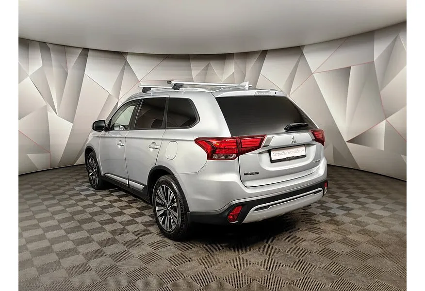 Mitsubishi Outlander 2.0 CVT 4WD (146 л.с.) Серебристый в АВИЛОН. Слайд №4