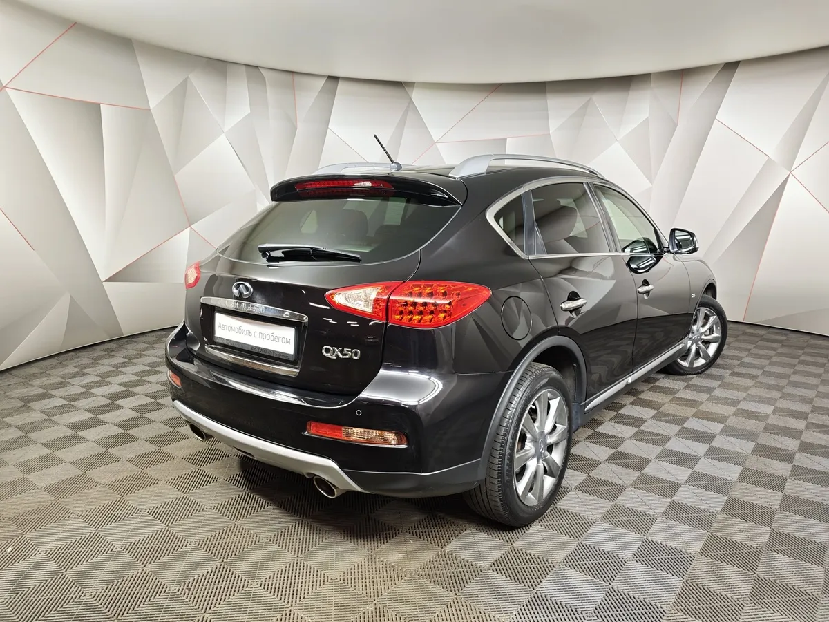 Infiniti QX50 2.5 AT AWD (222 л.с.) Черный в АВИЛОН. Слайд №2