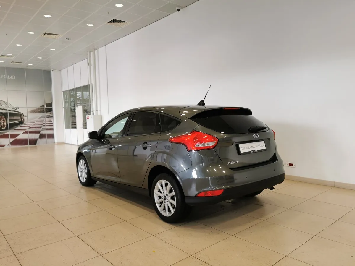 Ford Focus 1.6 Ti-VCT PowerShift (125 л.с.) SYNC Edition Серый в АВИЛОН. Слайд №4