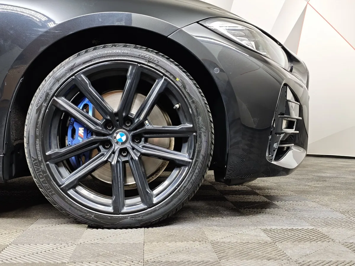 BMW 4 серия 420i AT (184 л.с.) M Sport Pure Черный в АВИЛОН. Слайд №7