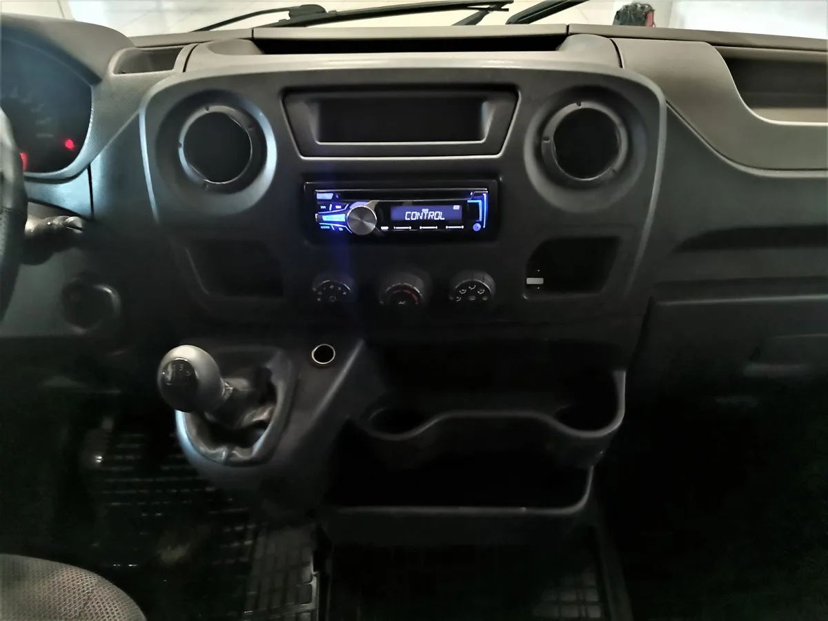 Renault Master 2.3 MT FWD (125 л.с.) Белый в АВИЛОН. Слайд №13
