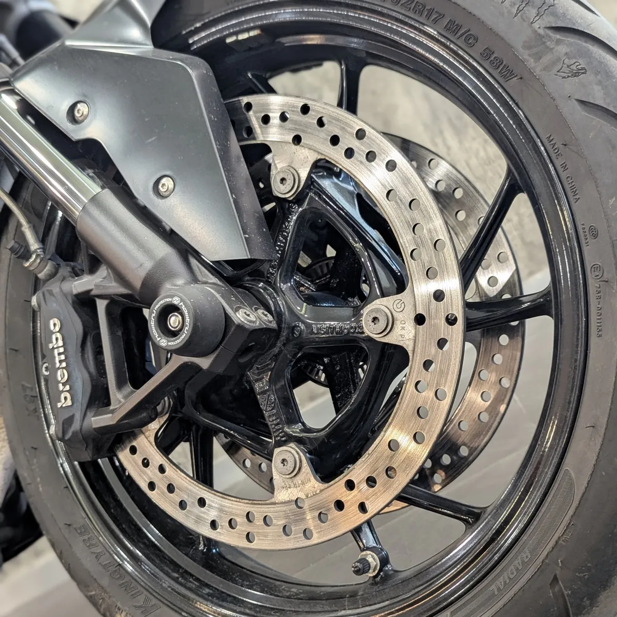 BMW Motorrad F 900 R F 900 R 895 см³ 895 Синий в АВИЛОН. Слайд №5